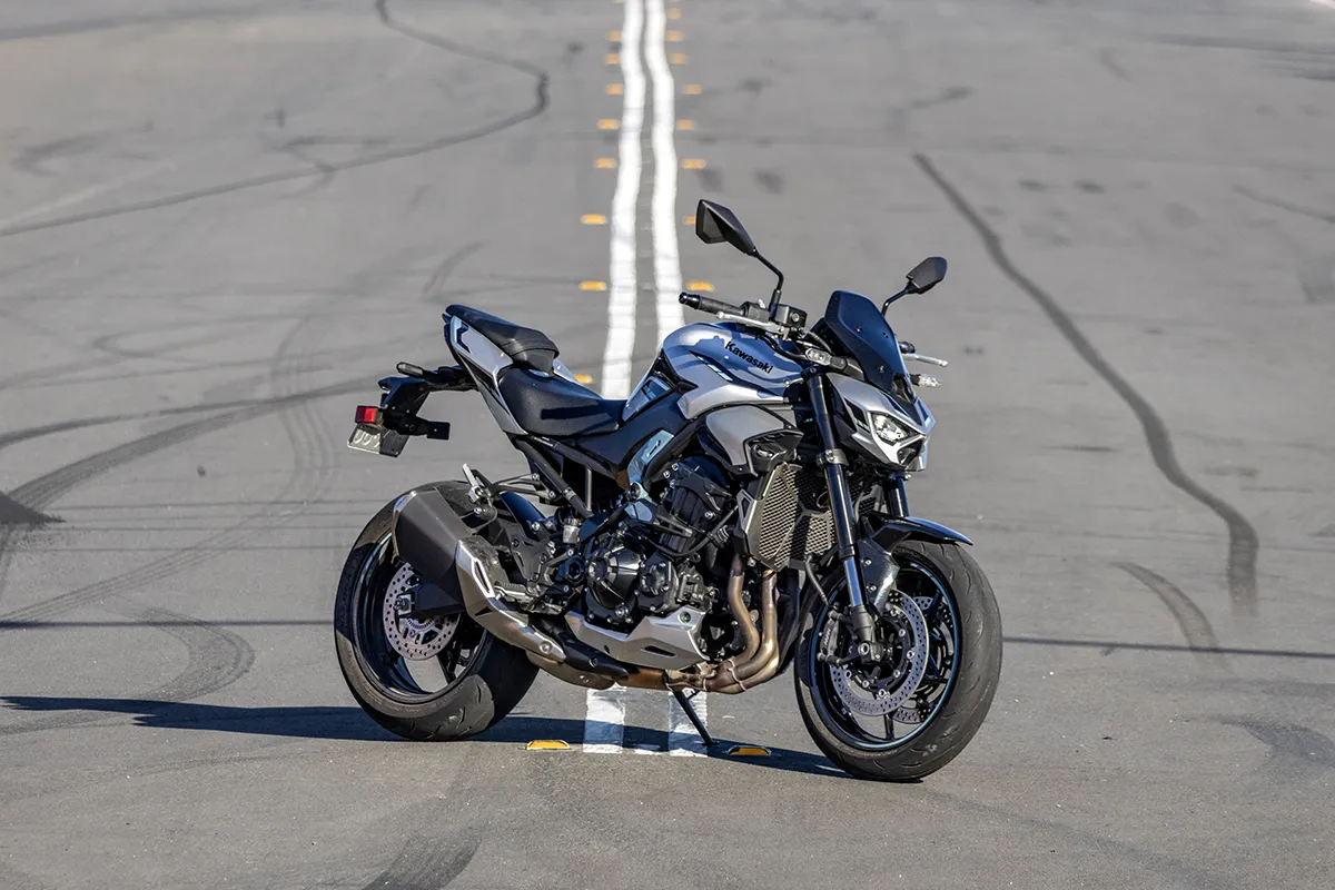 Z900