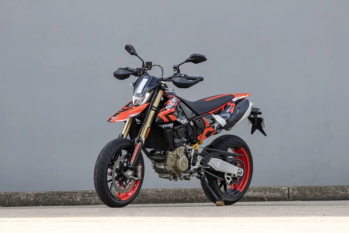 Ducati Hypermotard 698