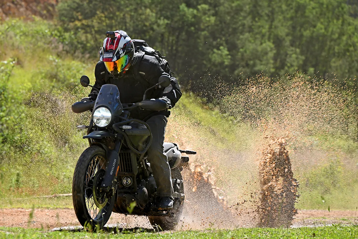 2025 ROYAL ENFIELD HIMALAYAN 450 MANA BLACK EDITION