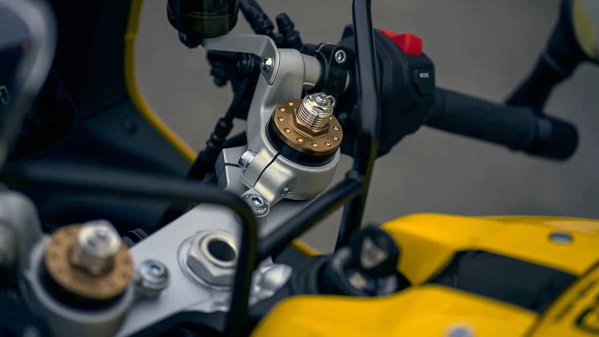XSR900GP