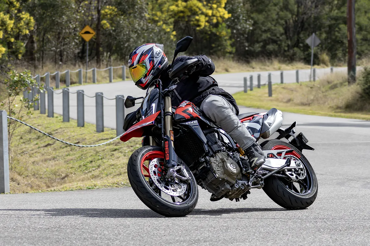 Ducati Hypermotard 698