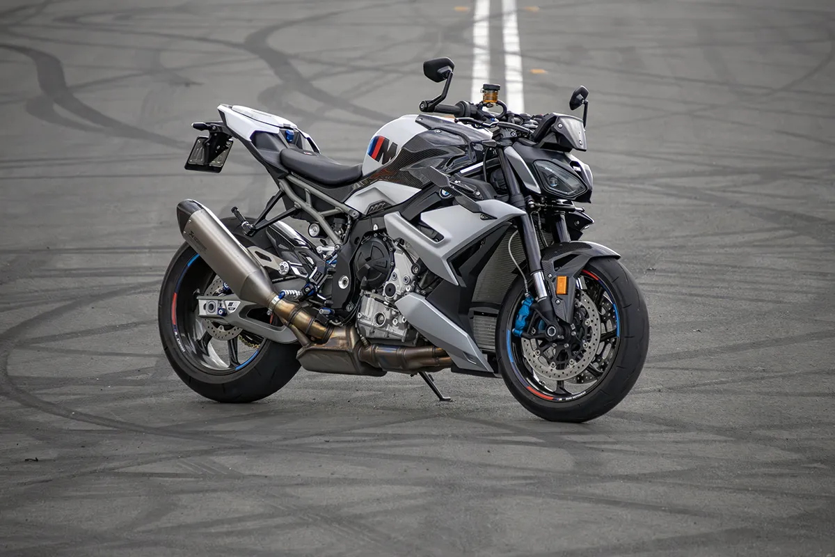 2025 BMW M 1000 R