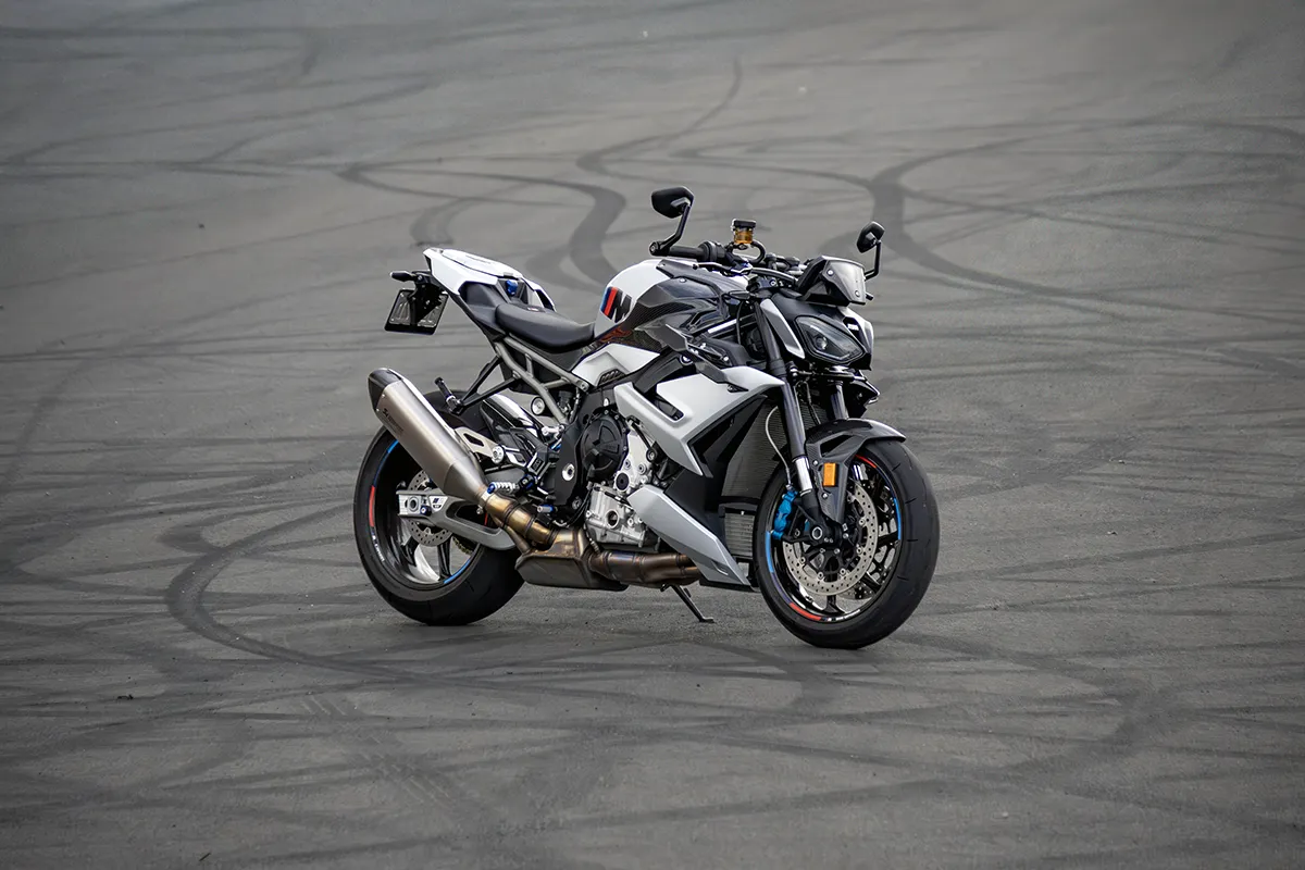 2025 BMW M 1000 R